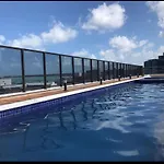 Apartamento Encantador Com Piscina