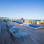 Apartamento Encantador Com Piscina